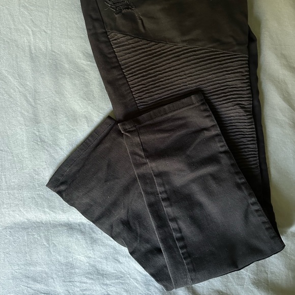 ZARA BLACK SLIM FIT JEANS - Picture 8 of 8